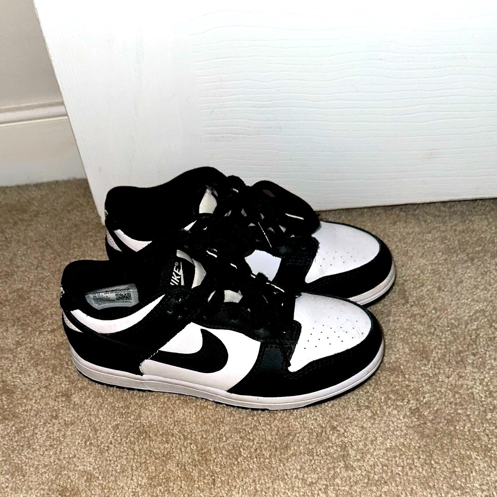 Nike Kids Black and White Sneakers